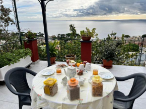 SALOTTO SUL MARE
